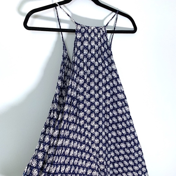 Blue and white pattern summer dress - Picture 1 of 4